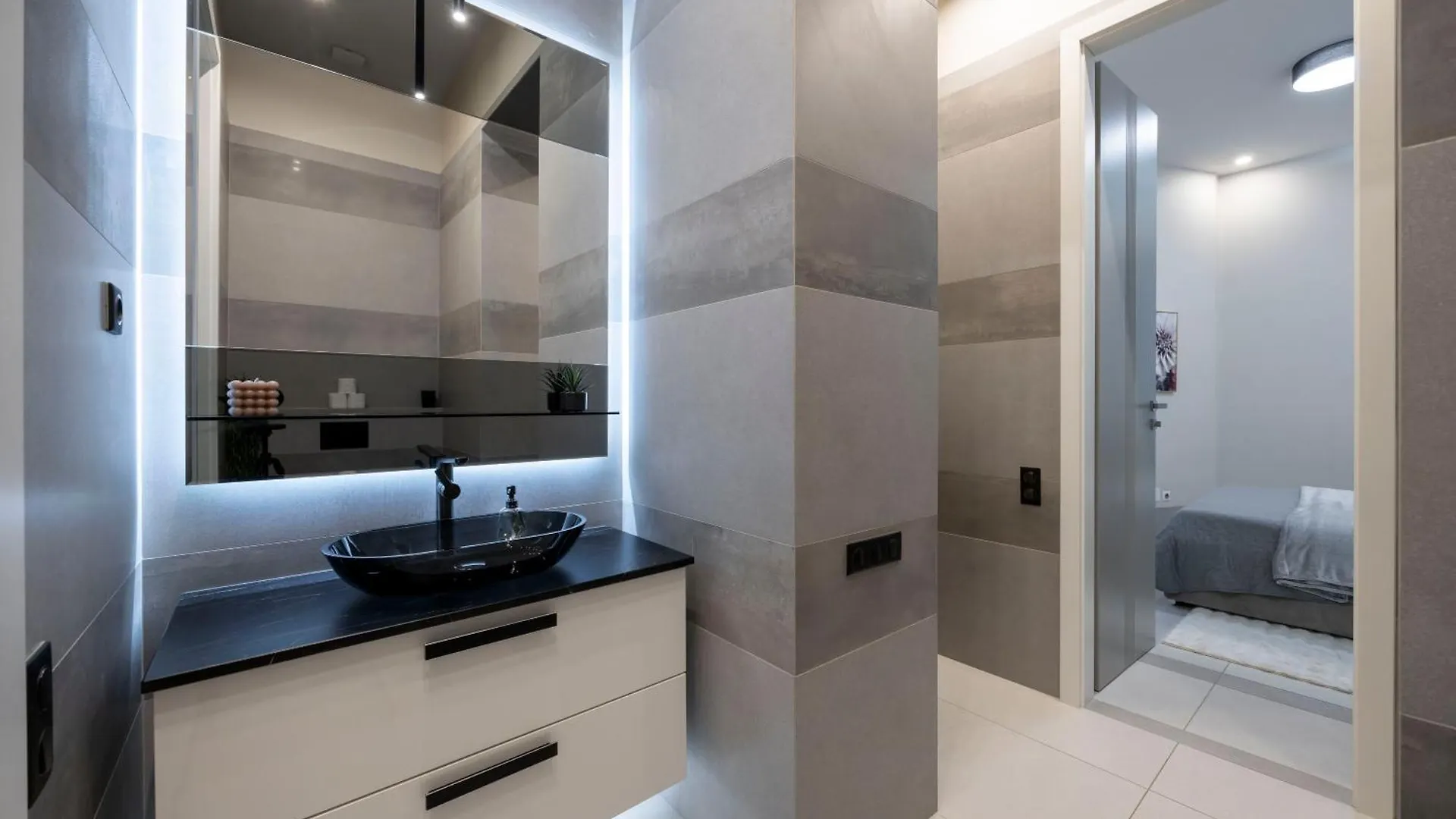 Apartment Luxurious High-End Grand Suite On The St Stephen Road Budapest