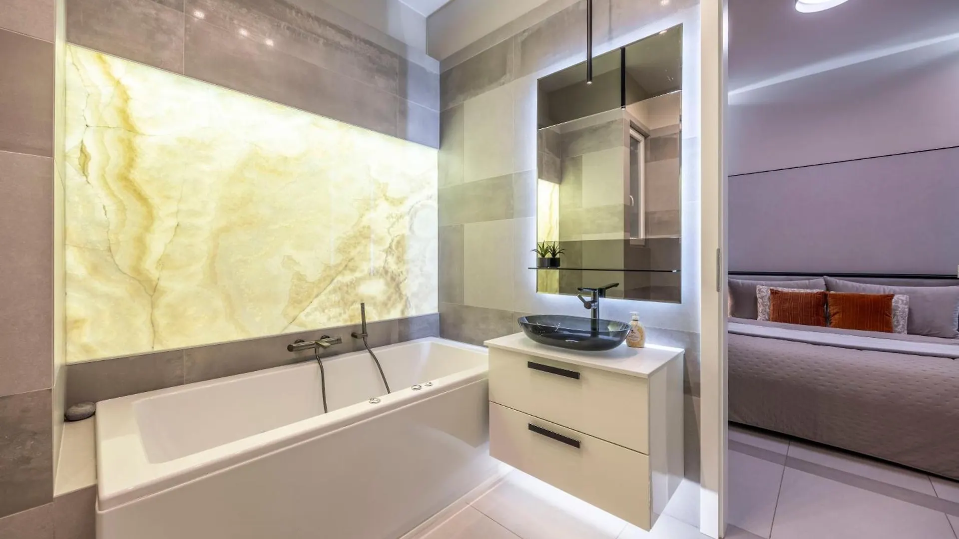 Luxurious High-End Grand Suite On The St Stephen Road Budapest